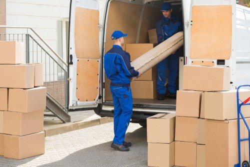 Man With Van Somerstown moving service helping with local relocation