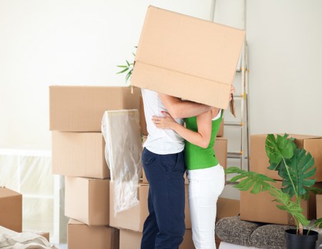 Professional Somerstown moving team handling boxes and furniture